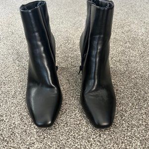 Kelly and Katie Maelie Bootie, Black Size 9